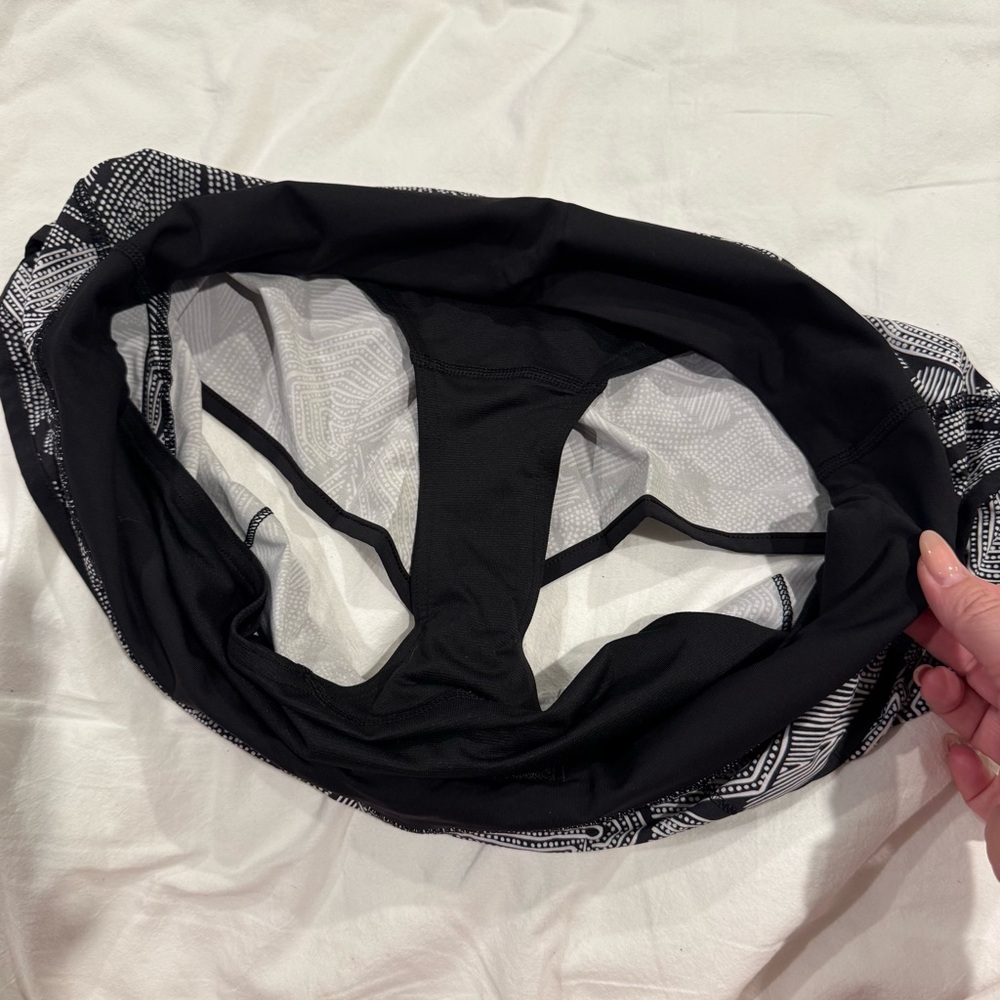 Lululemon Speed Short - Picture 9 of 9